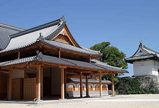 佐賀城公園、佐賀城本丸歷史館